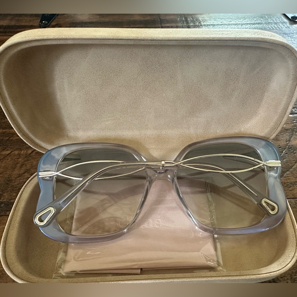 Chloé Sunglasses - Picture 6 of 11